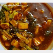 Broccoli, Baby Corn and Paneer in Garlic Sauce-Central Jersey Customers Only
